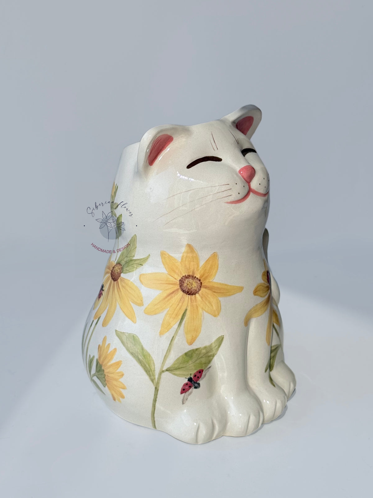 Vaso Gatto con Fiori e Coccinelle