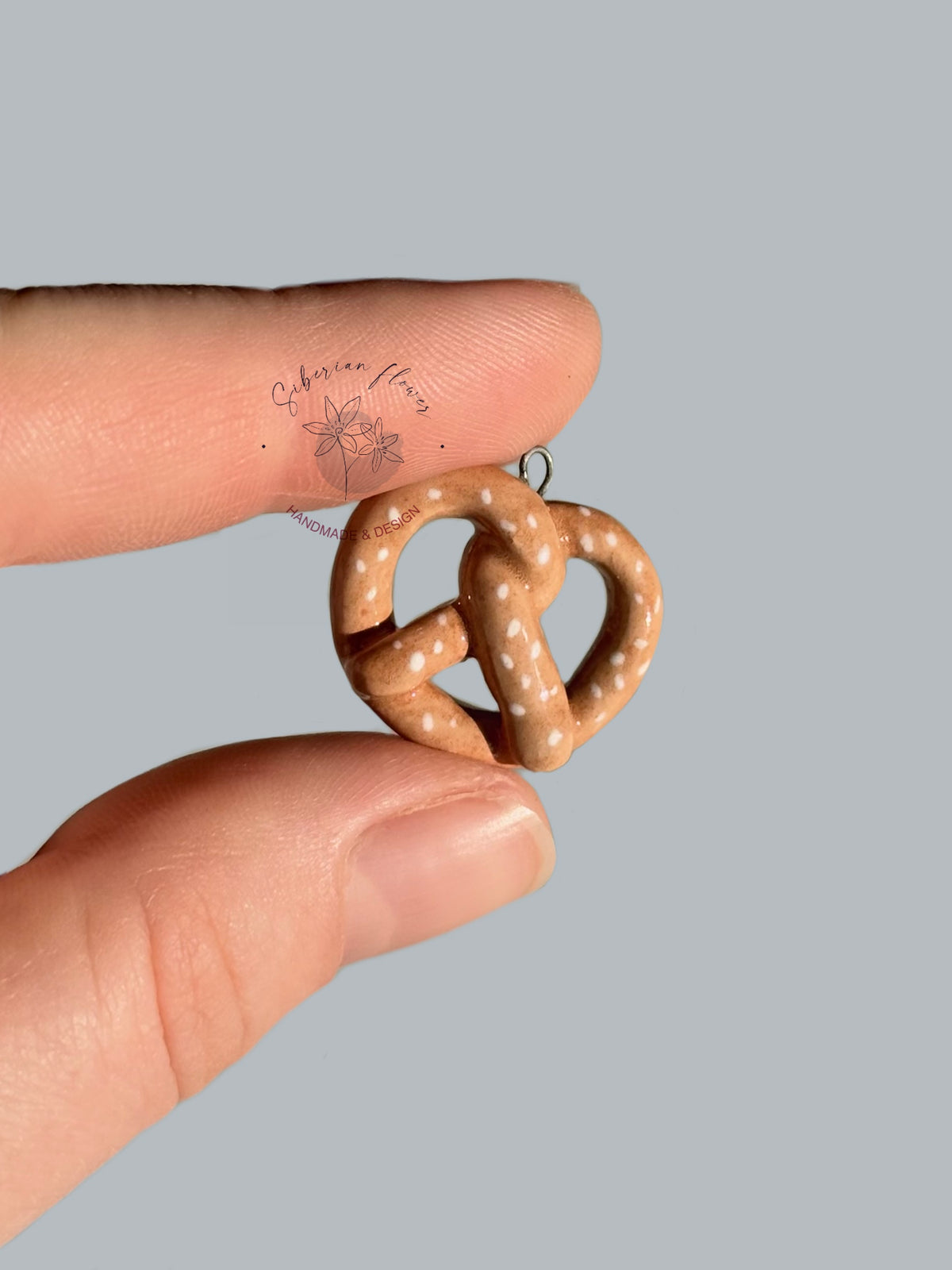 PREORDER Ciondolo Brezel